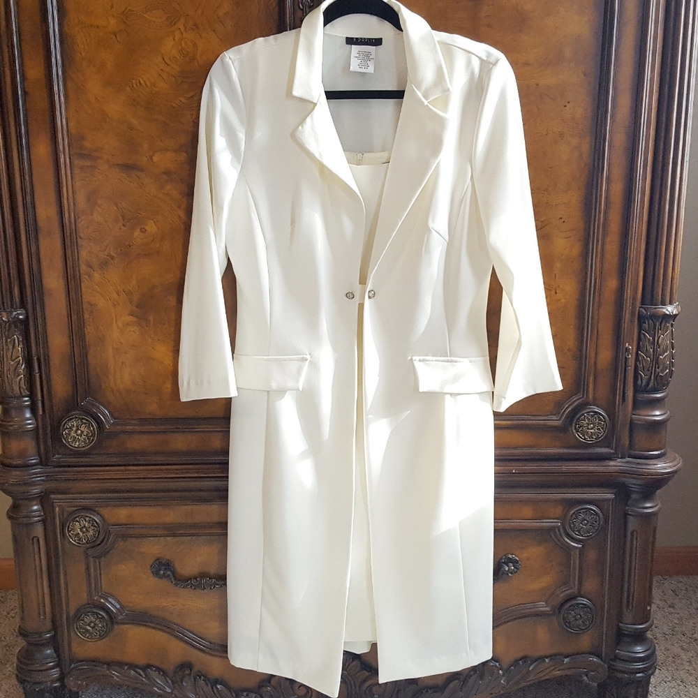 B. Darlin White Two-Piece Jacket & Midi Dress Set.